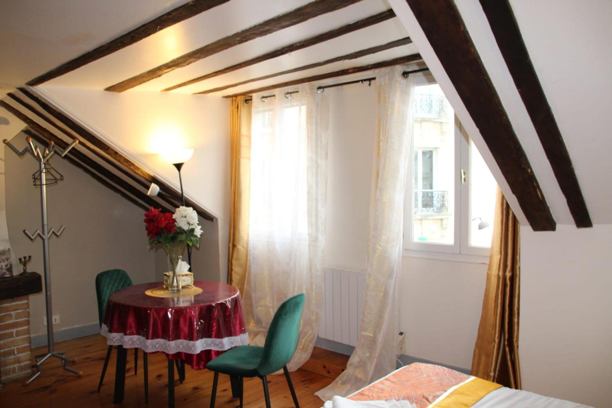 Dames De Montmartre Apartment Paris
